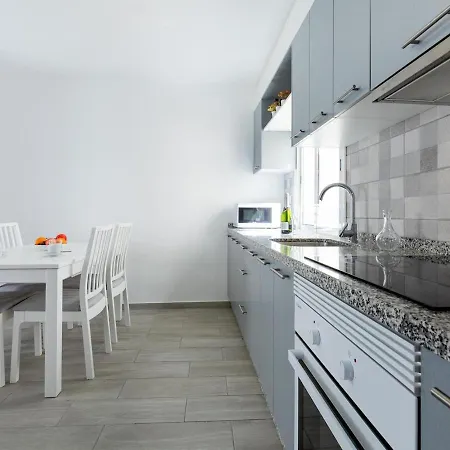 Atico Vega Penthouse * أذيخي